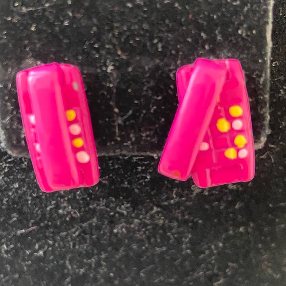 🩷 Barbie is Calling! Hot pink novelty earrings 👠 - Picture 2 of 5